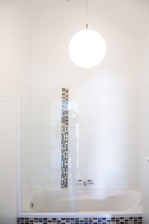 Entre Deux Pays Apartments スパ 部屋 写真